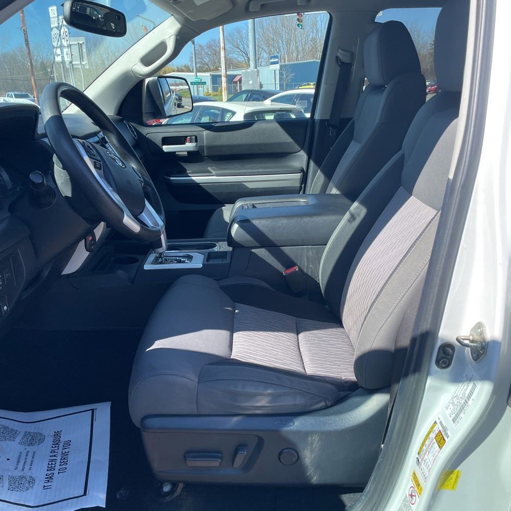 Used 2015 Toyota Tundra SR5 w/ TRD Off Road Package AWD/4WD image 7