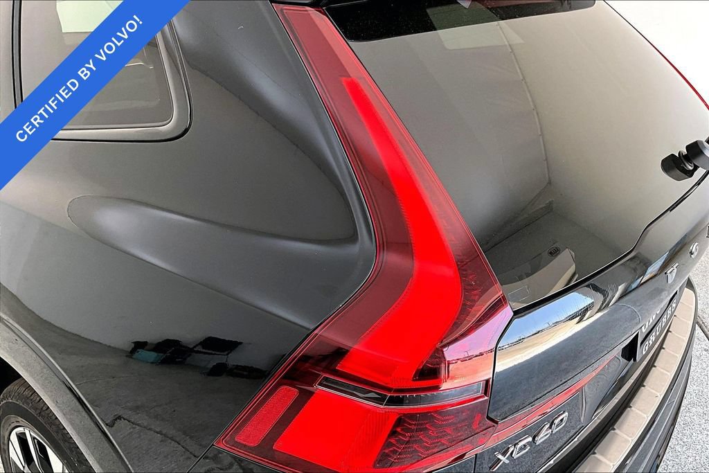 Certified 2026 Volvo XC60 B5 Plus AWD/4WD image 40