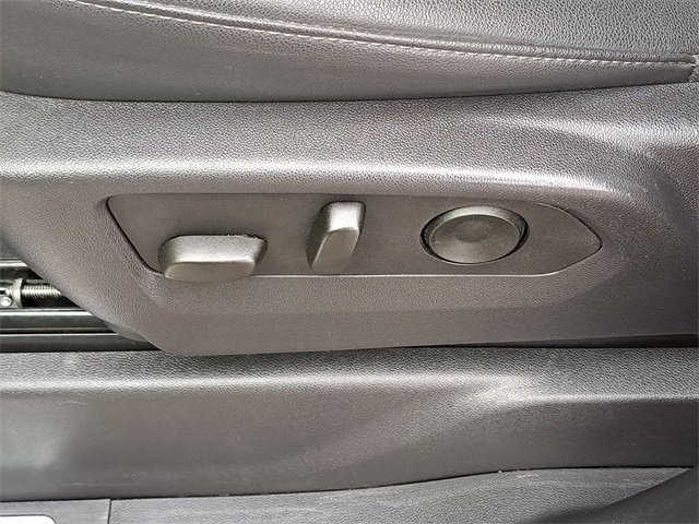 Used 2025 GMC Sierra 1500 SLT image 22