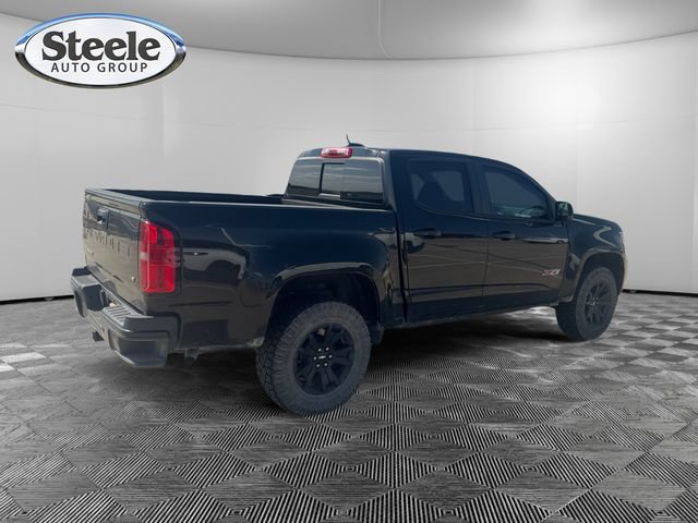 Used 2022 Chevrolet Colorado Z71 w/ Z71 Midnight Edition AWD/4WD image 5
