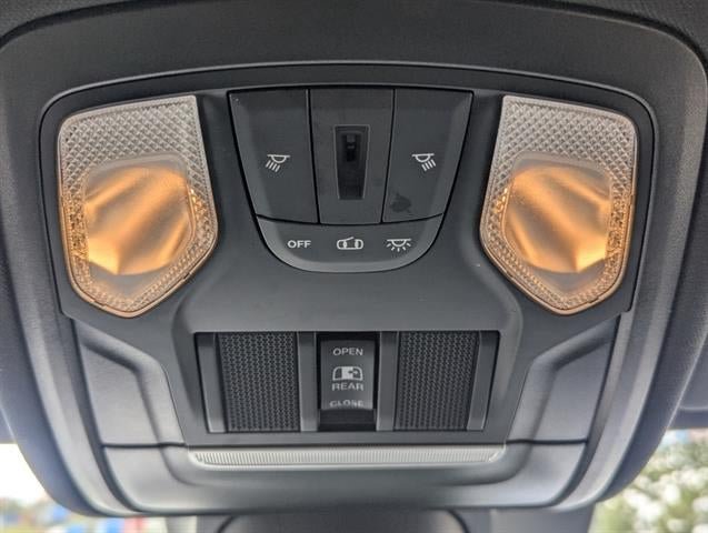 Used 2022 RAM 1500 Big Horn AWD/4WD image 45