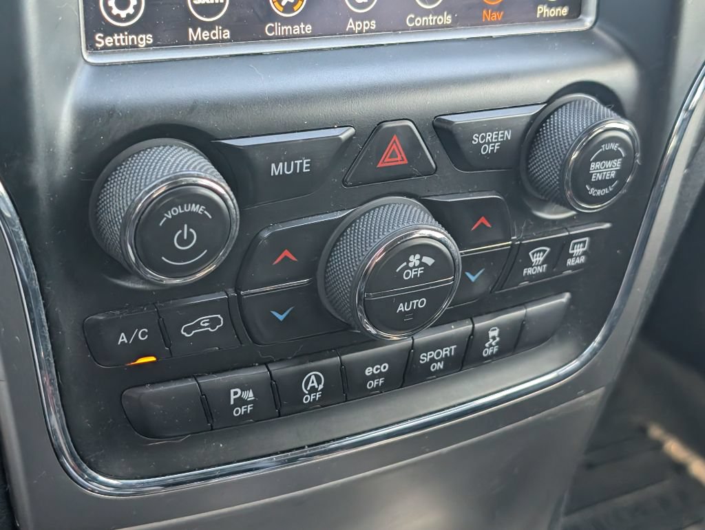 Used 2018 Jeep Grand Cherokee Altitude AWD/4WD image 22