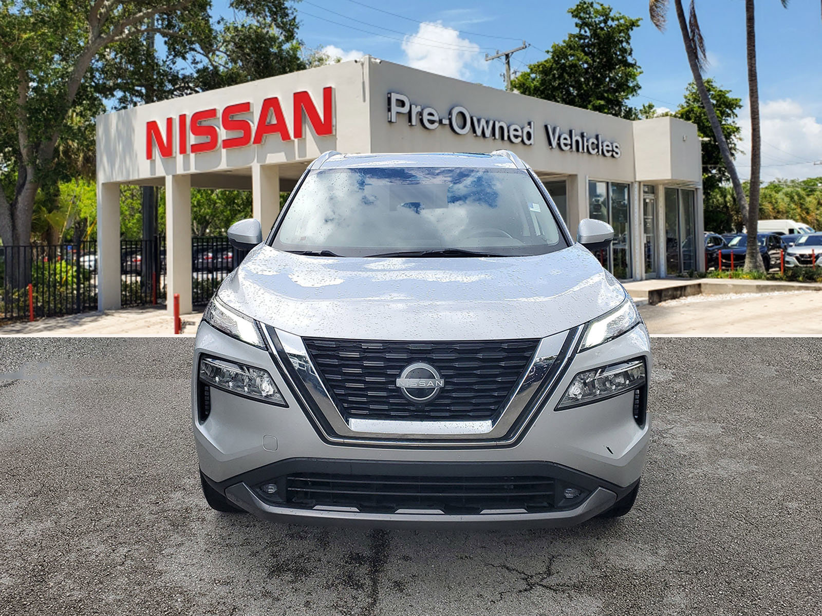 Certified 2022 Nissan Rogue SL image 2