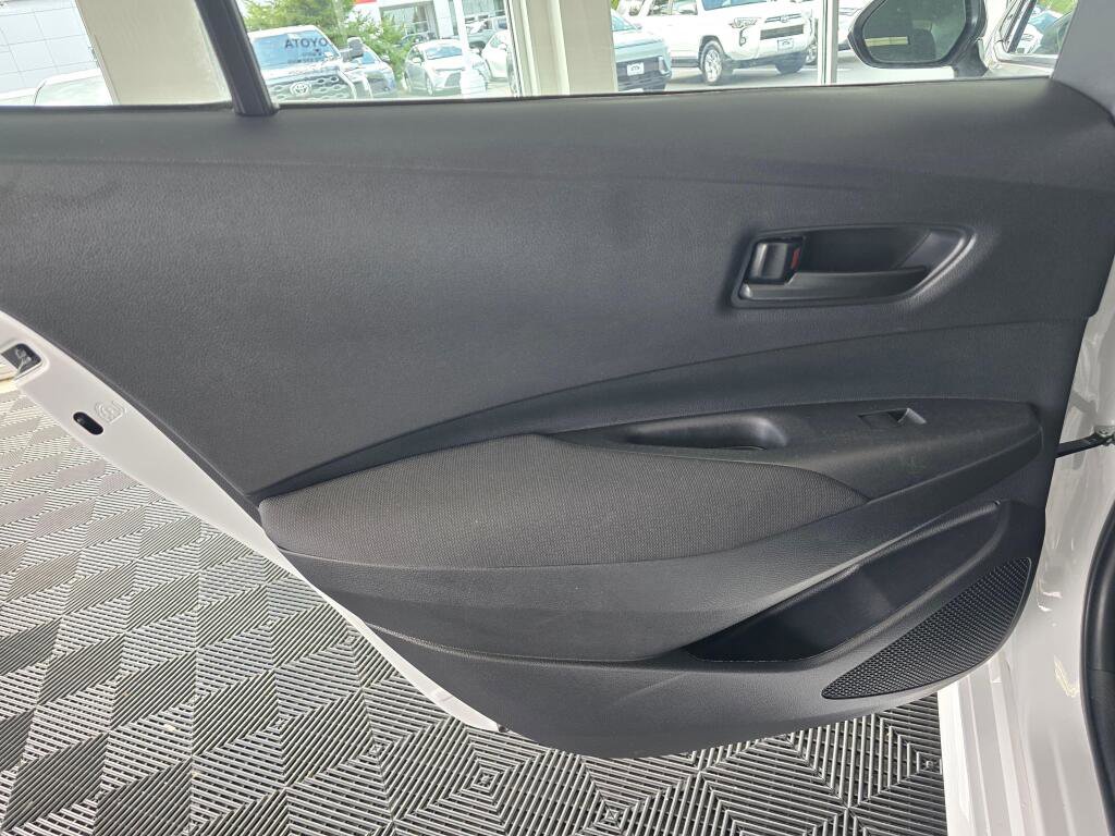 Used 2024 Toyota Corolla LE FWD image 35