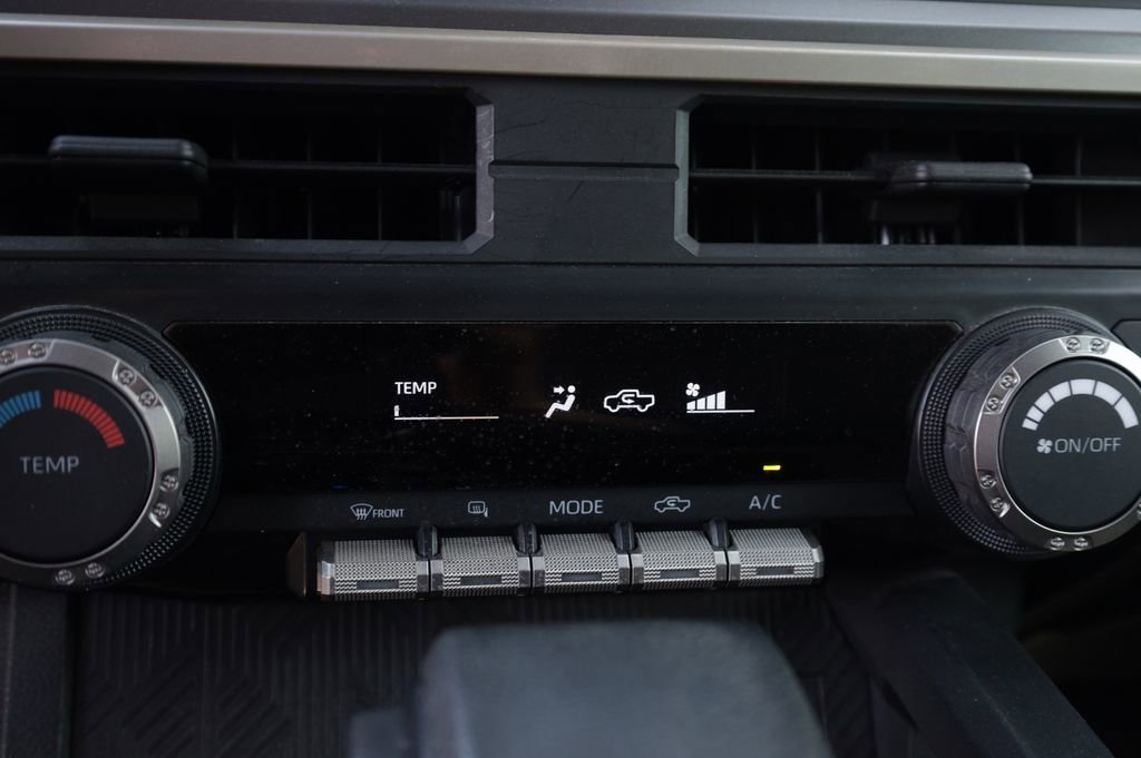 Used 2024 Toyota Tacoma SR5 AWD/4WD image 13