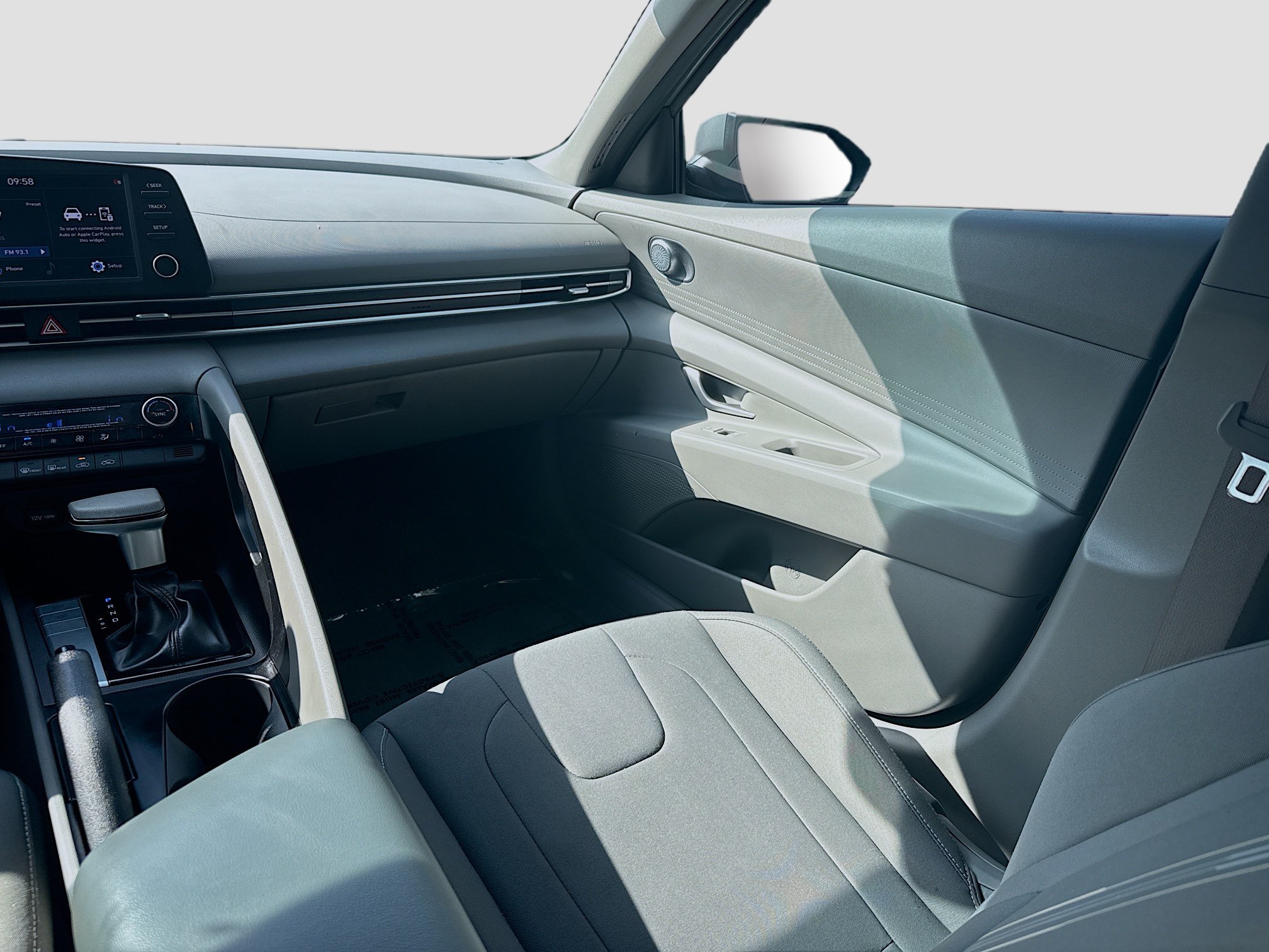 Used 2021 Hyundai Elantra SEL FWD image 19