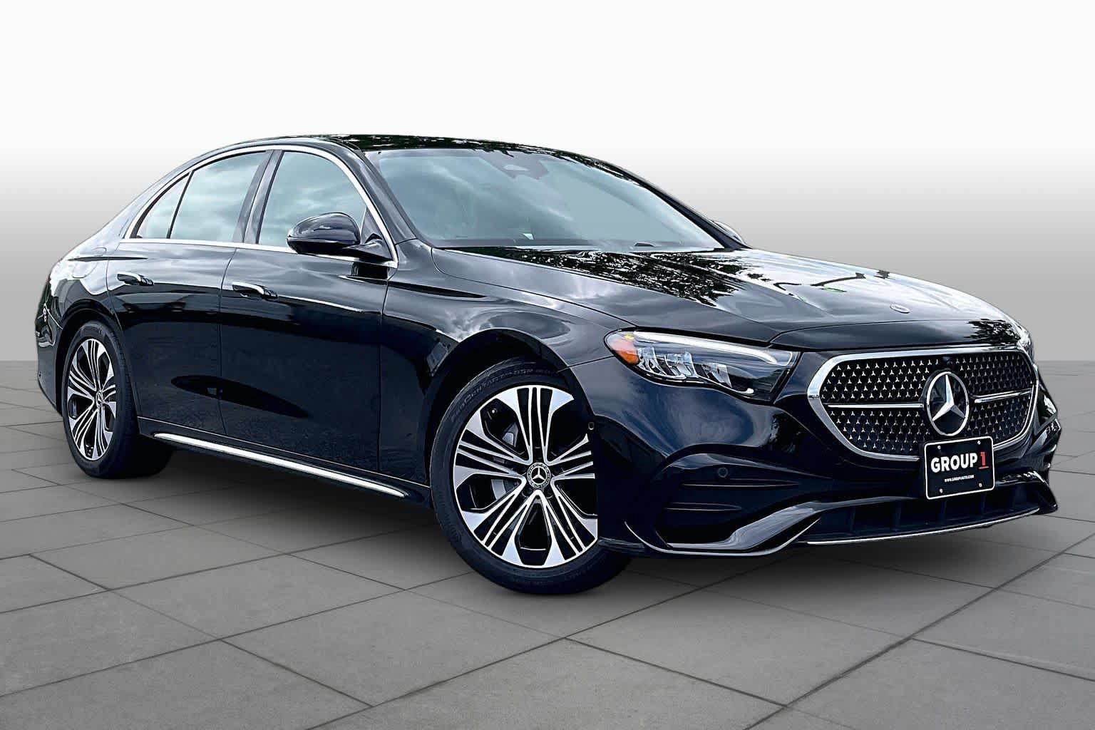 Used 2025 Mercedes-Benz E 350 4MATIC Sedan image 2