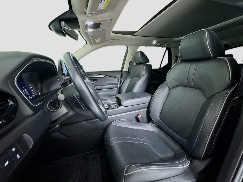 Used 2023 Honda Pilot Elite image 8