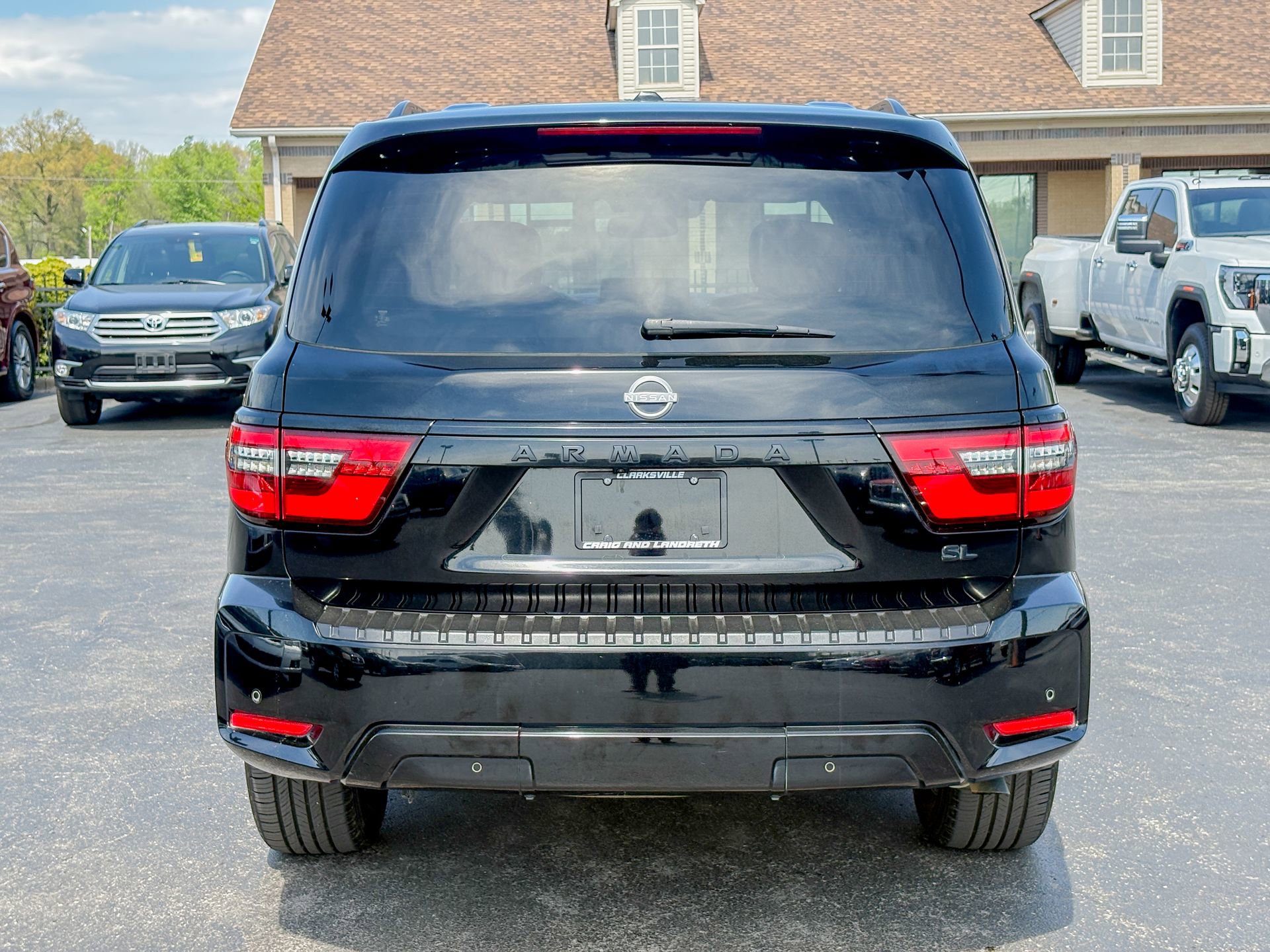 Used 2022 Nissan Armada SL w/ Midnight Edition Package image 13