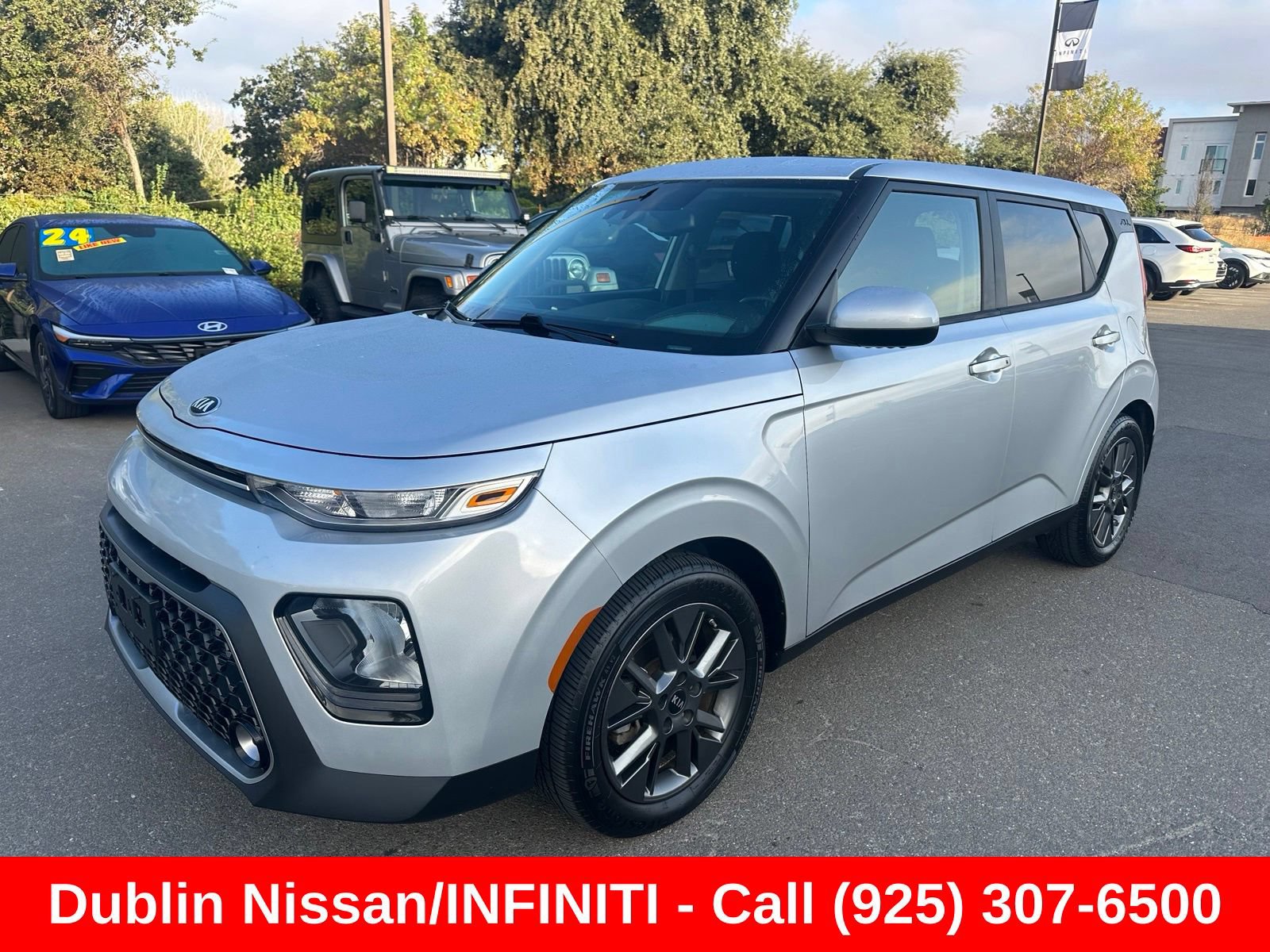 Used 2021 Kia Soul EX FWD image 2