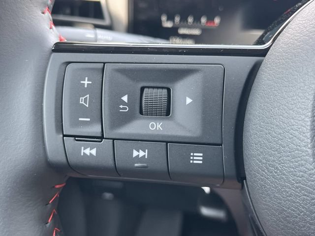 New 2025 Nissan Kicks SR w/ SR Premium Package FWD image 25