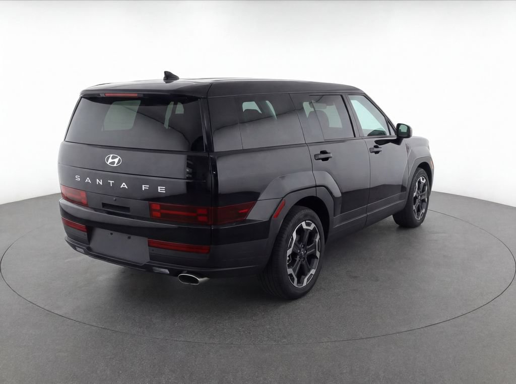 Used 2025 Hyundai Santa Fe SEL FWD image 4