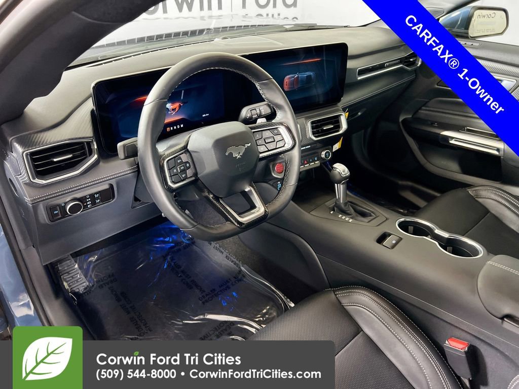Used 2025 Ford Mustang GT Premium image 3