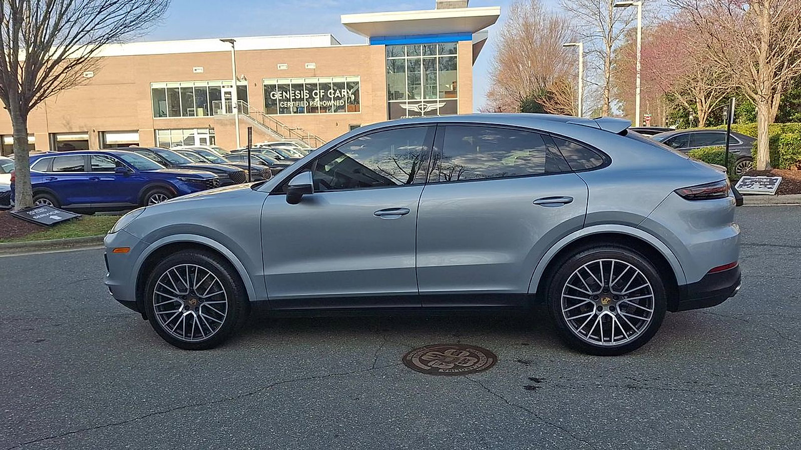 Used 2020 Porsche Cayenne S image 5