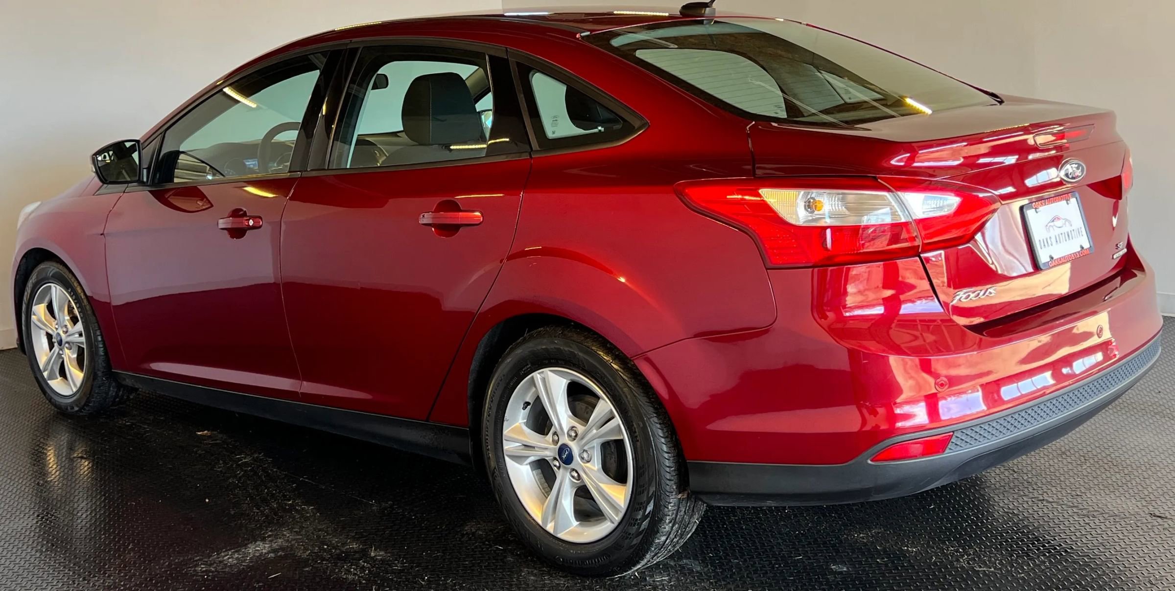 Used 2014 Ford Focus SE w/ SE Winter Package image 6