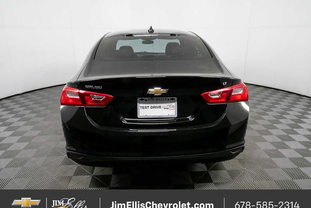 Used 2017 Chevrolet Malibu LT image 27