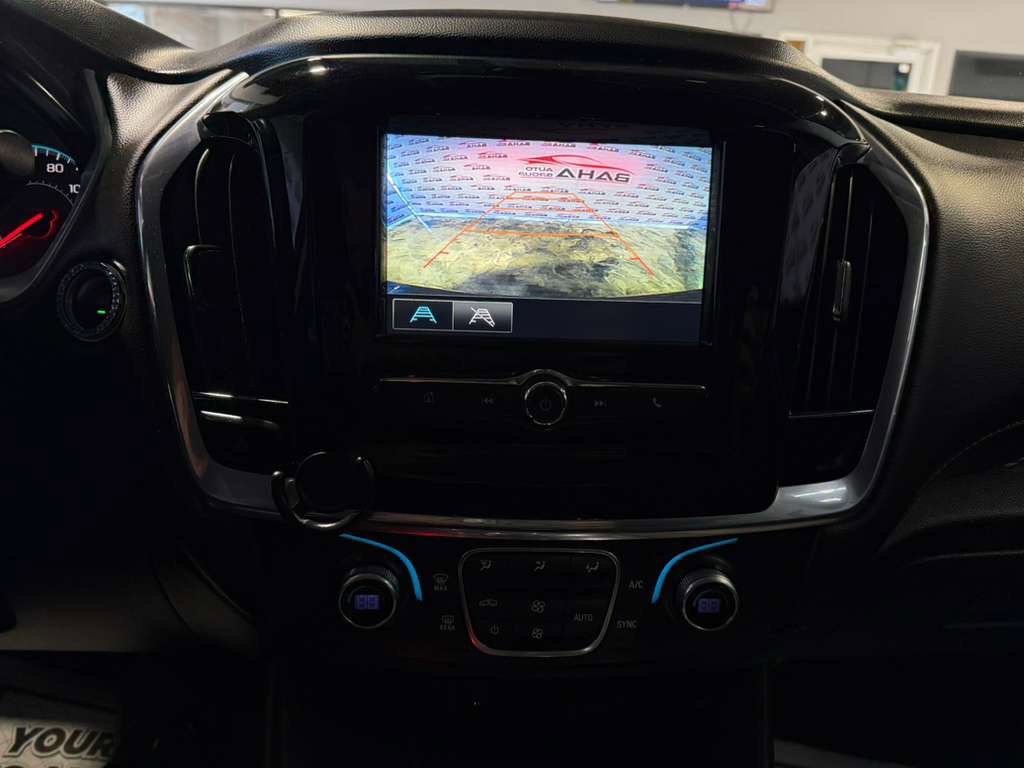 Used 2018 Chevrolet Traverse LS image 17
