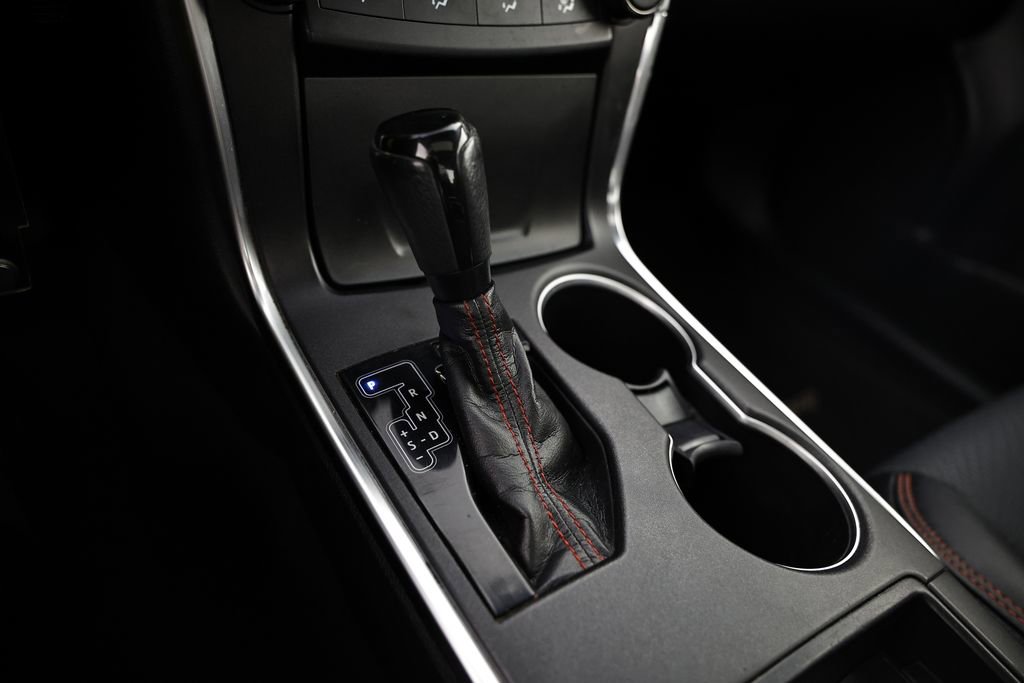 Used 2016 Toyota Camry SE w/ Moonroof Package image 39