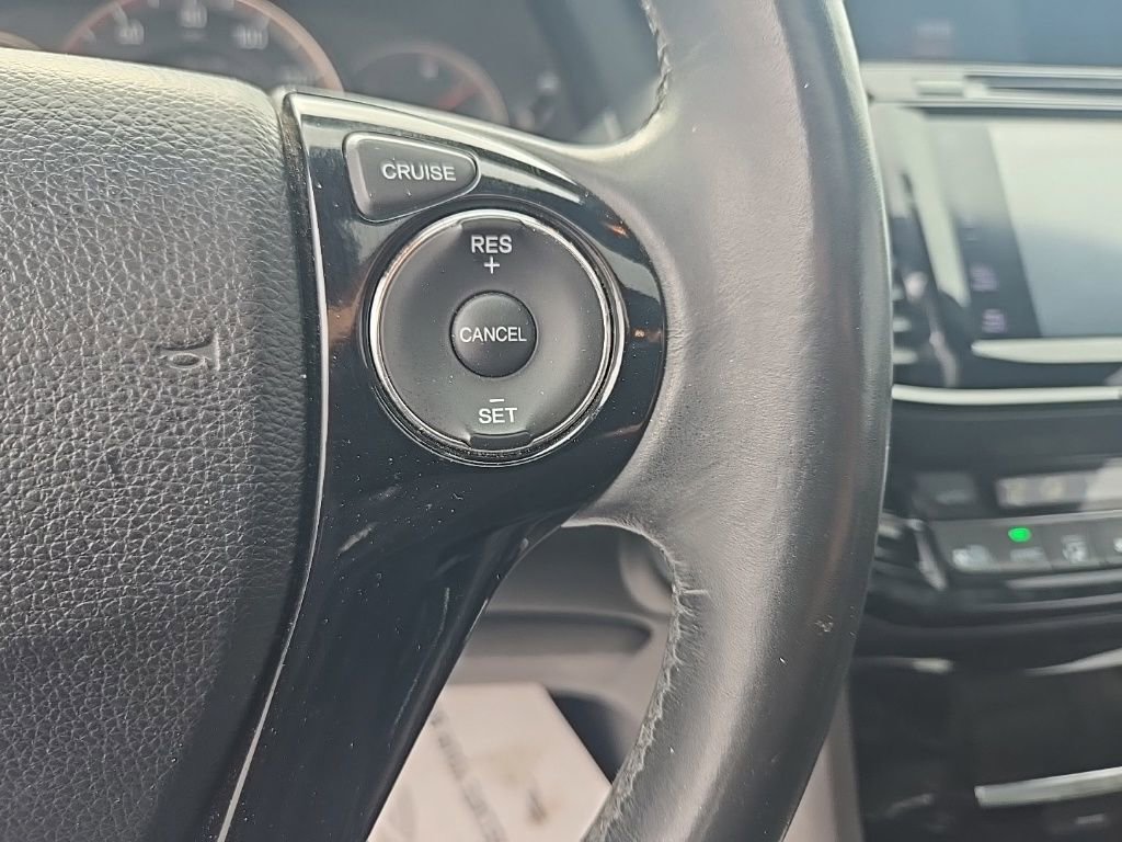 Used 2017 Honda Accord EX-L image 19