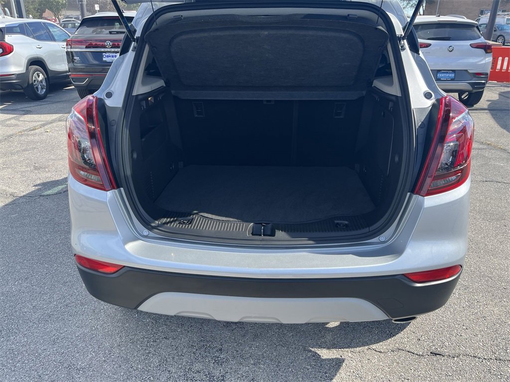 Used 2021 Buick Encore Preferred w/ Safety Package image 31