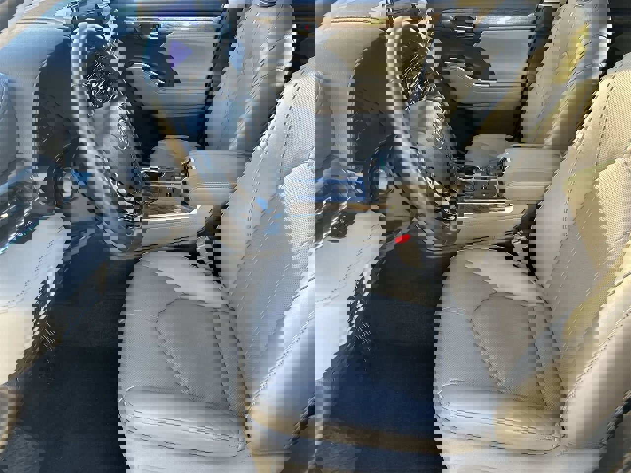 Used 2024 Toyota Highlander Limited image 16