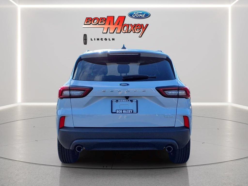 Used 2025 Ford Escape ST-Line Select AWD/4WD image 6
