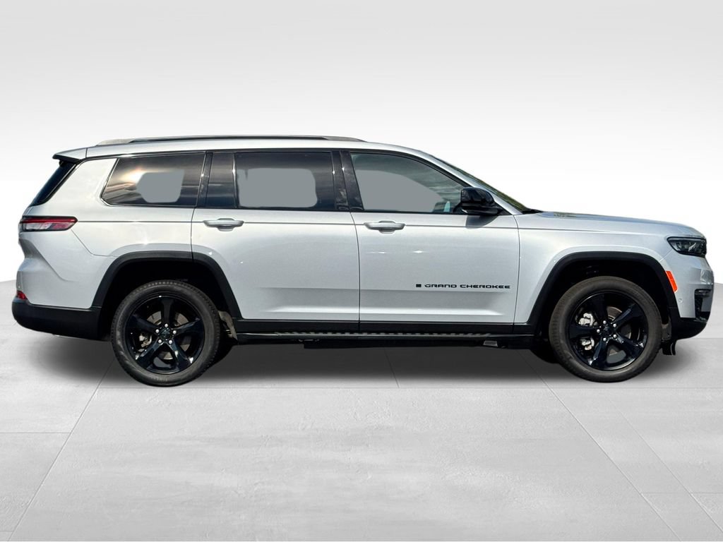 Used 2024 Jeep Grand Cherokee L Limited w/ Luxury Tech Group II AWD/4WD image 7