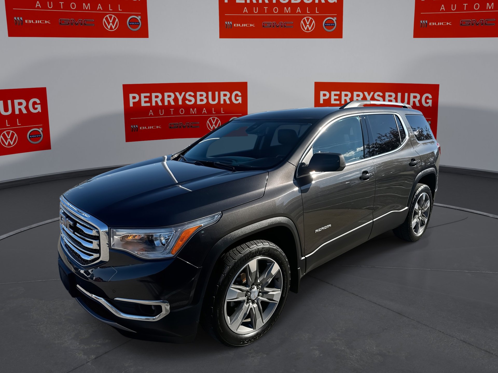 Used 2018 GMC Acadia SLT