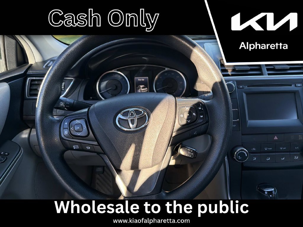 Used 2017 Toyota Camry LE FWD image 16