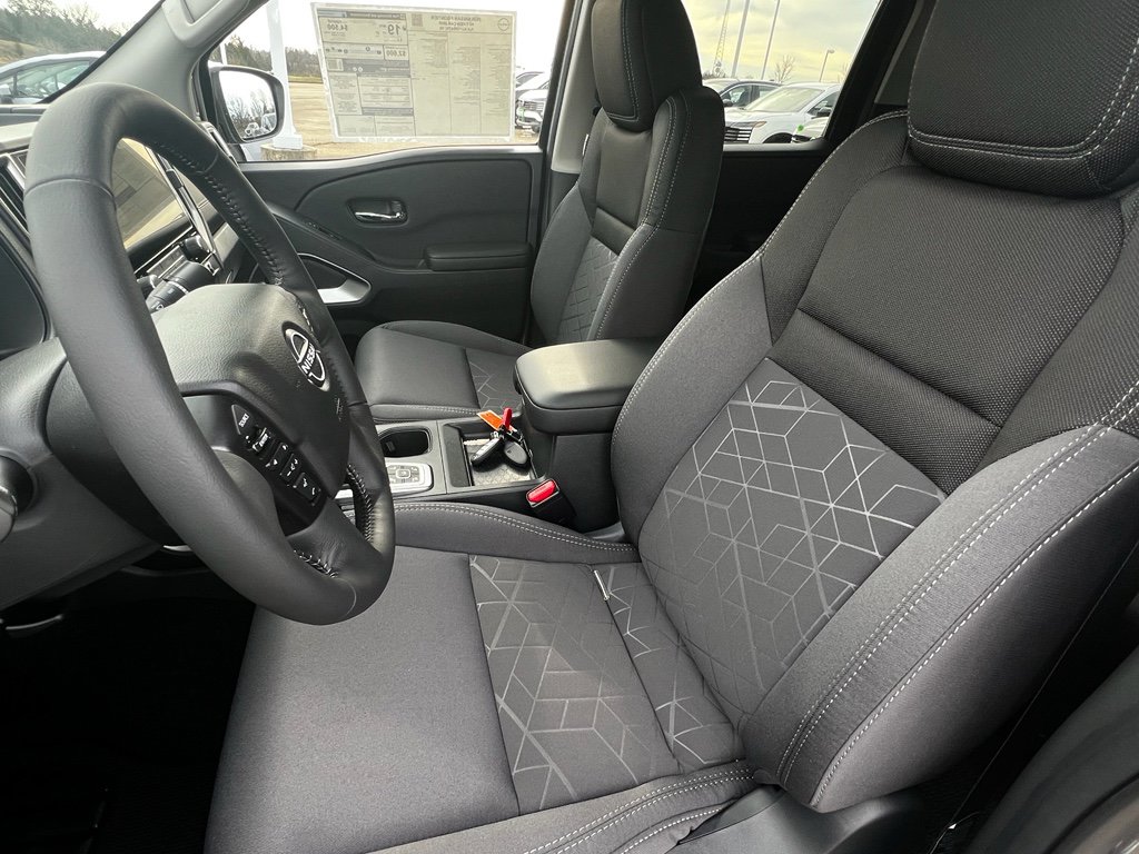 New 2026 Nissan Frontier SV w/ SV Convenience Package image 10