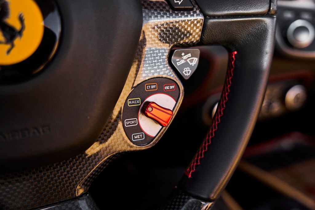 Used 2012 Ferrari 458 Spider RWD image 56
