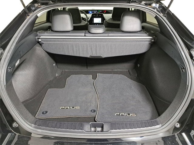 Used 2022 Toyota Prius XLE image 10