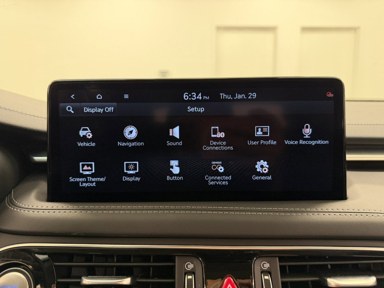 Used 2022 Genesis G70 2.0T image 22