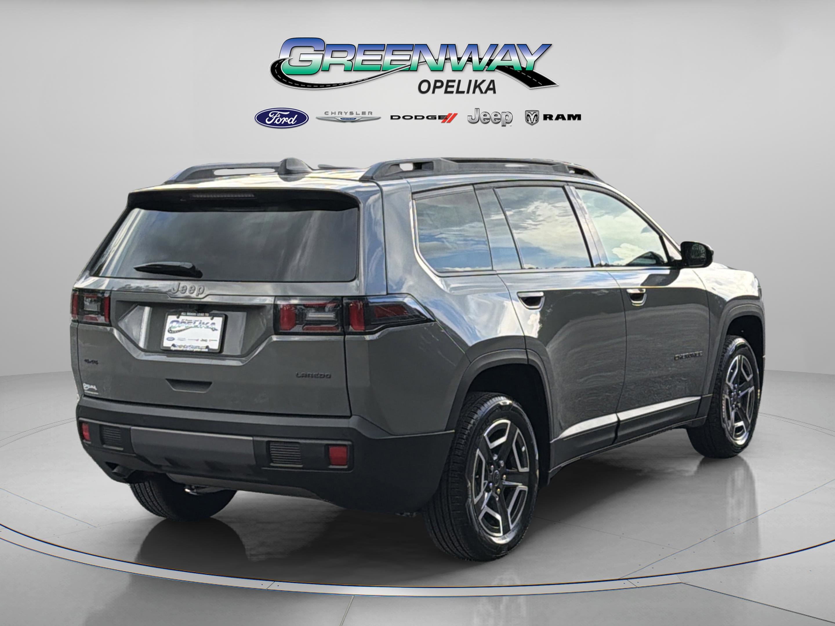 New 2026 Jeep Cherokee Laredo image 7