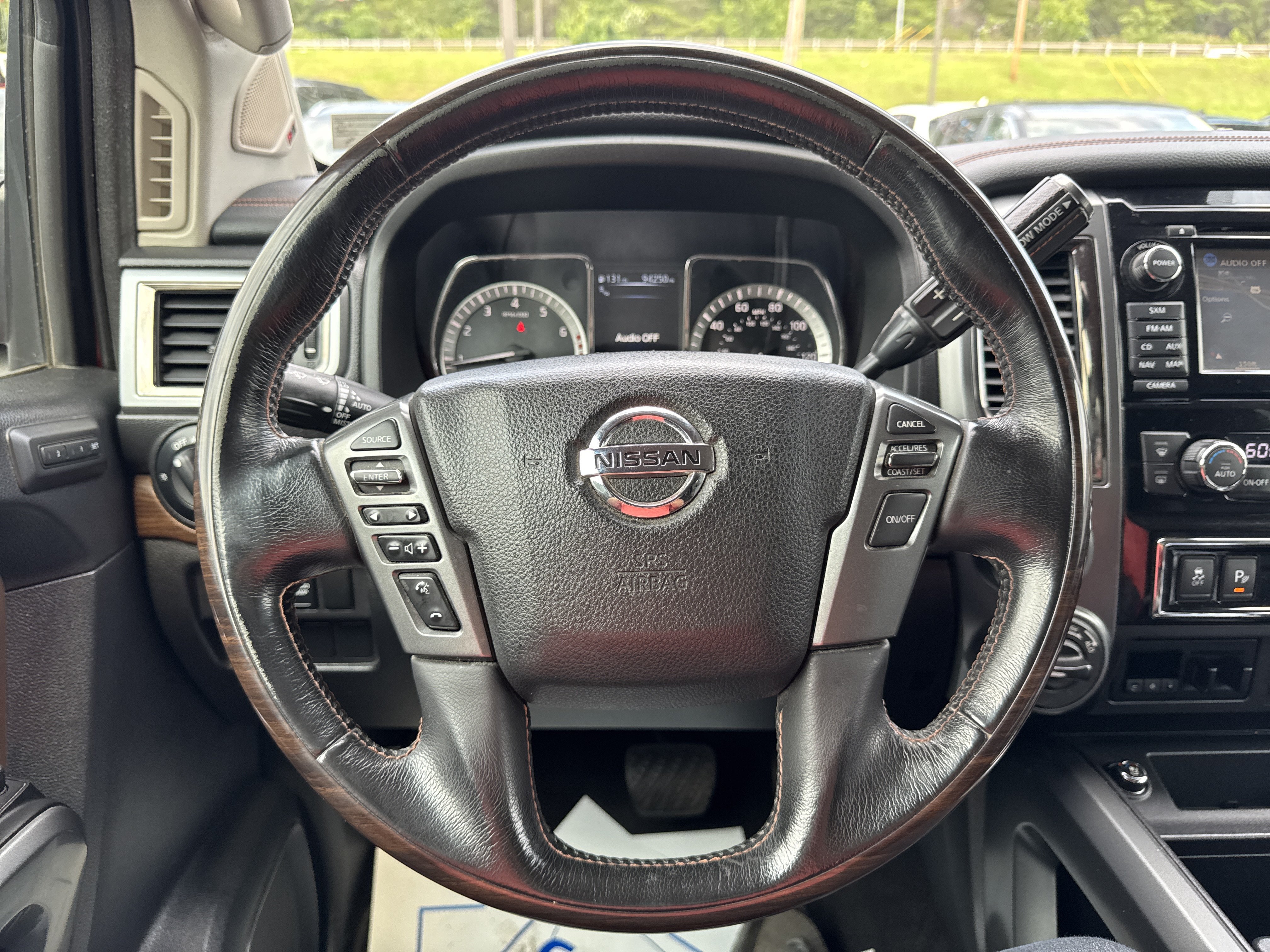 Used 2018 Nissan Titan Platinum Reserve w/ Platinum Utility Package AWD/4WD image 26