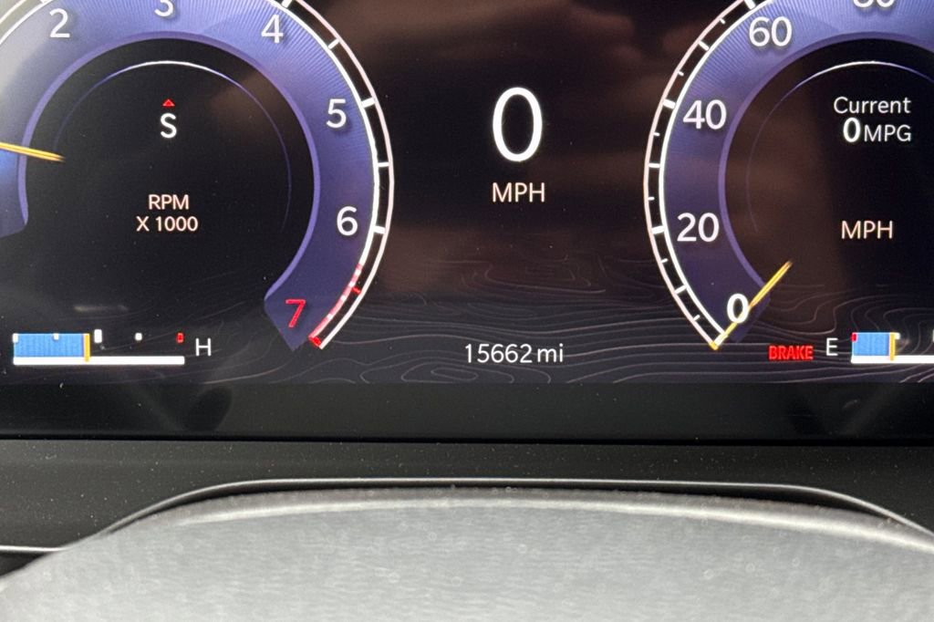 Used 2022 Jeep Grand Cherokee Altitude image 38