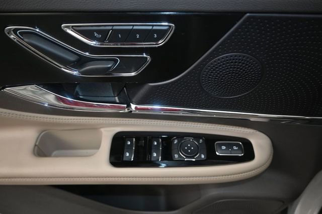 Used 2024 Lincoln Corsair Reserve FWD image 10
