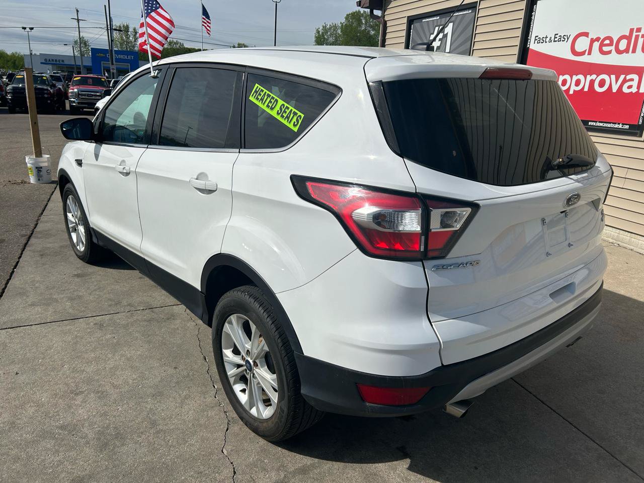 Used 2017 Ford Escape SE FWD image 7