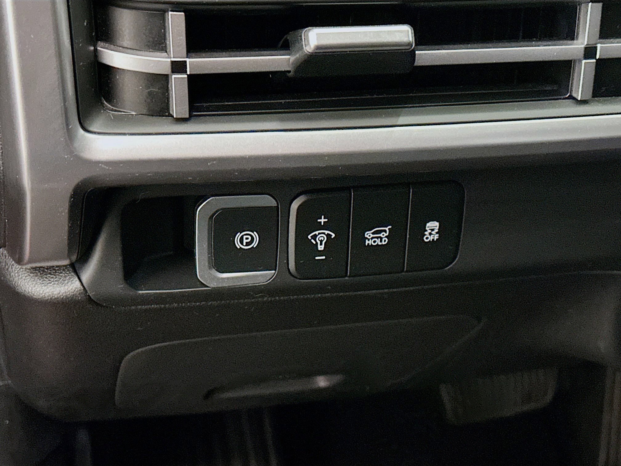 Used 2025 Hyundai Santa Fe SEL image 17