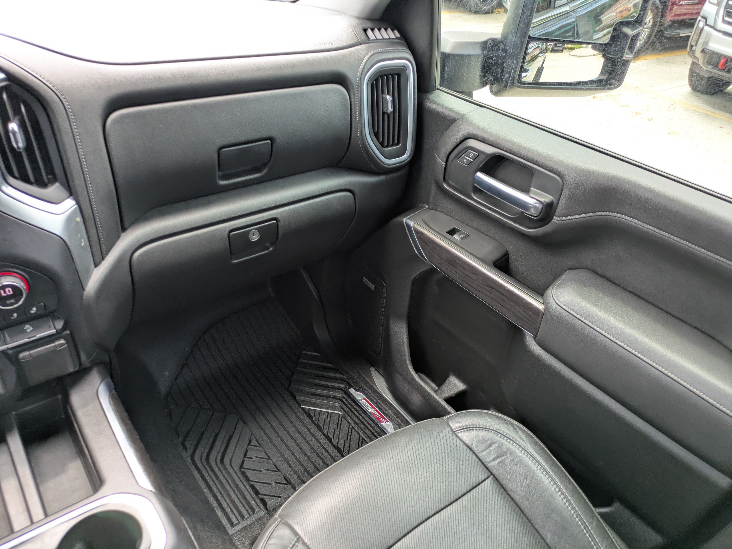 Used 2020 Chevrolet Silverado 3500 LTZ w/ LTZ Premium Package AWD/4WD image 17