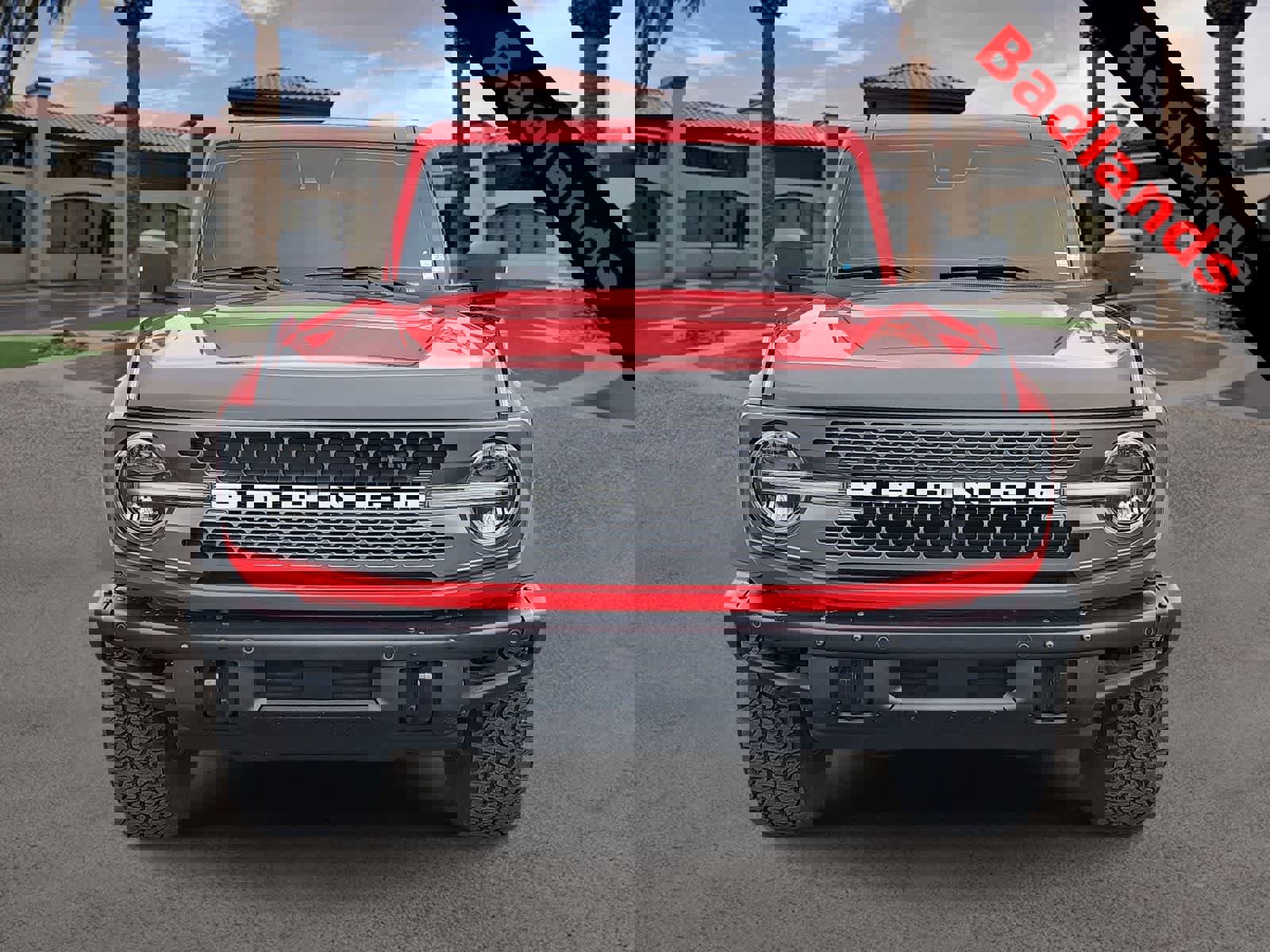 Used 2023 Ford Bronco Badlands image 3