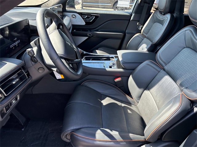 New 2025 Lincoln Aviator Black Label image 23