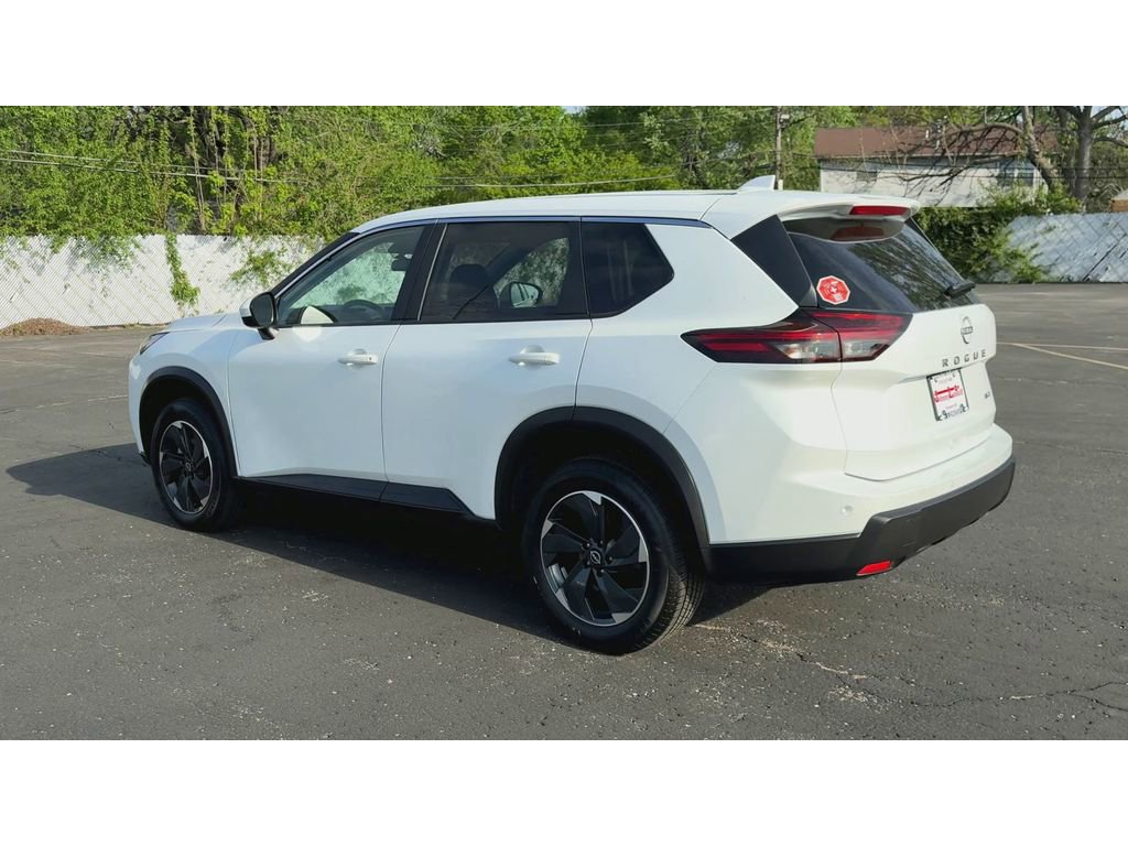 Used 2025 Nissan Rogue SV AWD/4WD image 6