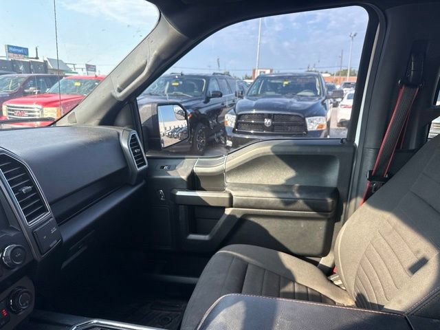 Used 2019 Ford F150 XLT w/ Equipment Group 302A Luxury AWD/4WD image 23