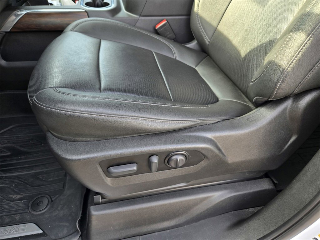 Used 2022 GMC Sierra 1500 SLT w/ SLT Premium Package image 11