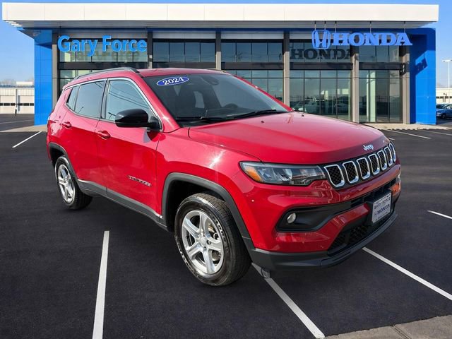 Used 2024 Jeep Compass Latitude image 1
