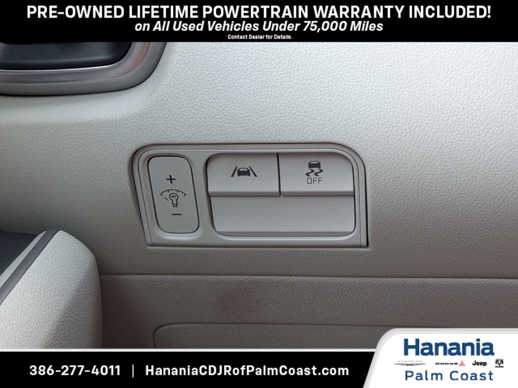 Used 2021 Kia Sorento S w/ Panoramic Sunroof Package FWD image 26