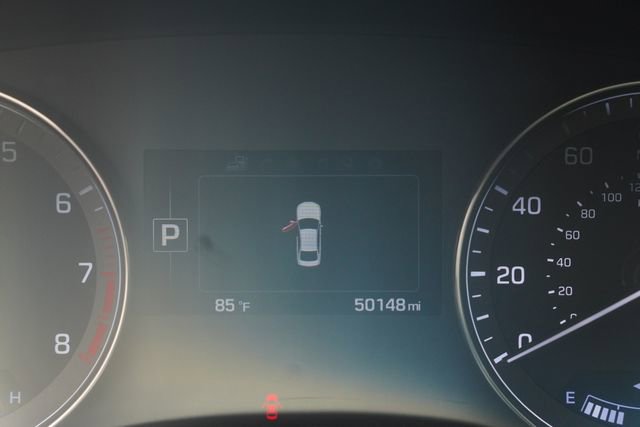 Used 2017 Genesis G80 3.8 image 25