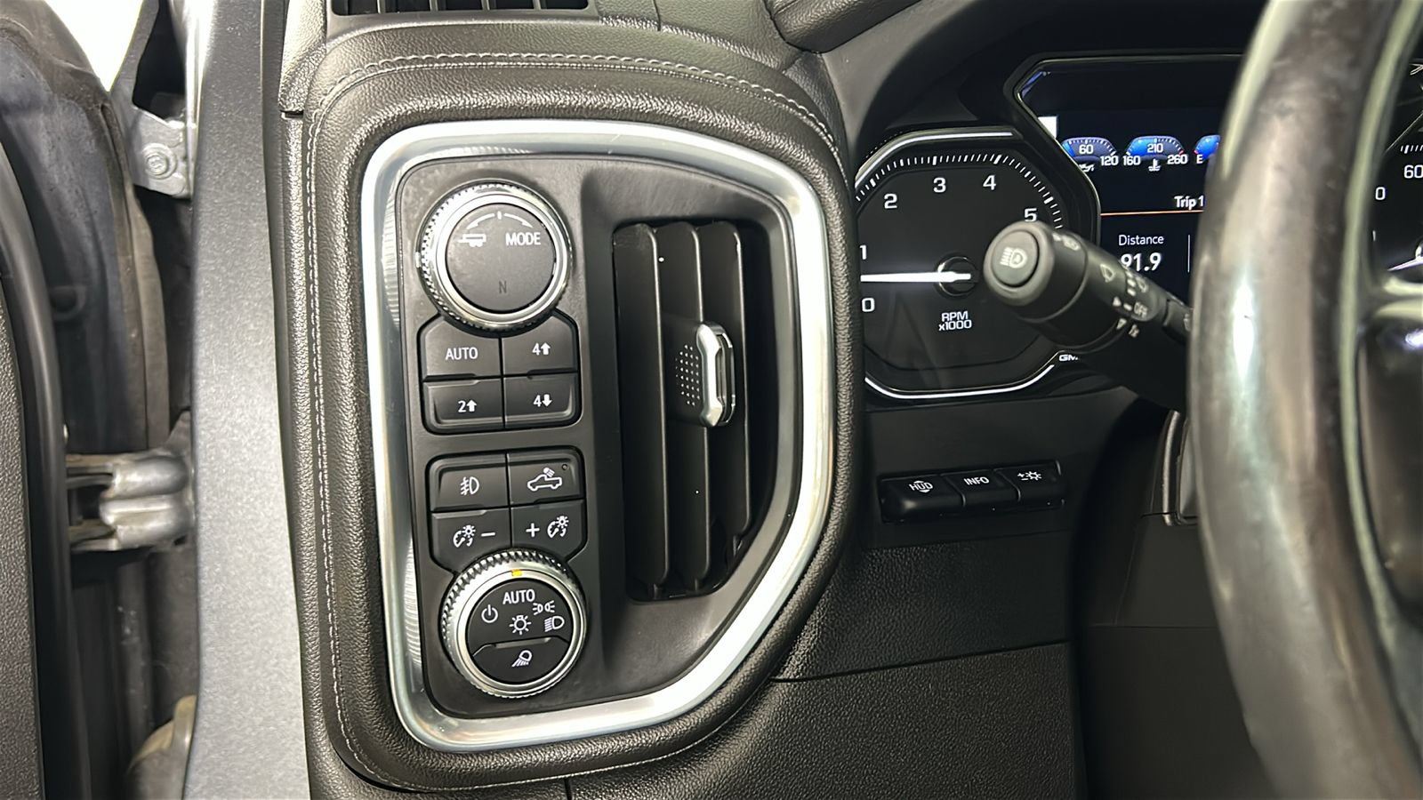 Used 2022 GMC Sierra 1500 Denali w/ Denali Reserve Package AWD/4WD image 24