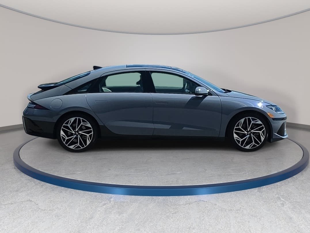 Used 2023 Hyundai Ioniq 6 Limited RWD image 4